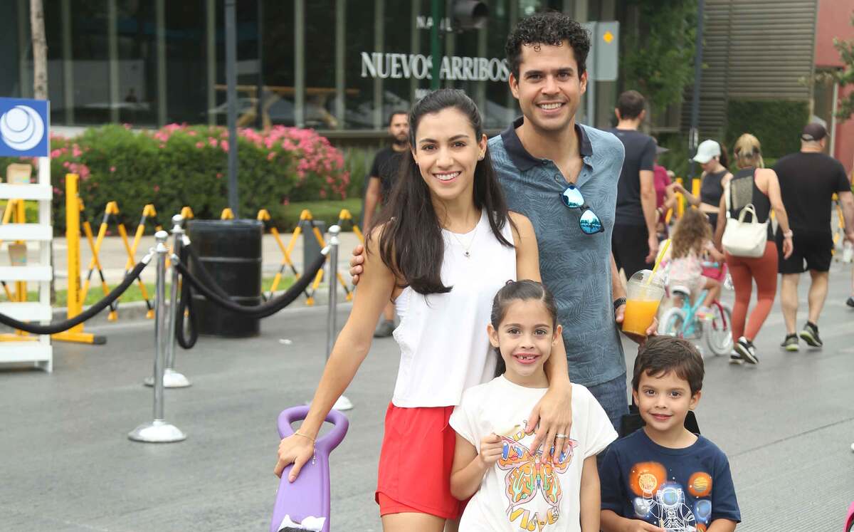 Cynthia García, Diego Aguilar, Amanda Aguilar, Olivia Aguilar y Diego Aguilar