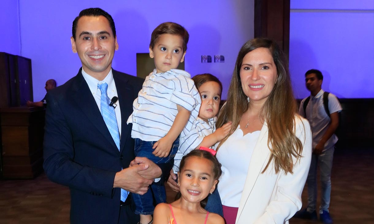Luis Susarrey, Emilio Susarrey, Eugenio Susarrey, Raque Susarrey y Lorena Canales de Susarrey