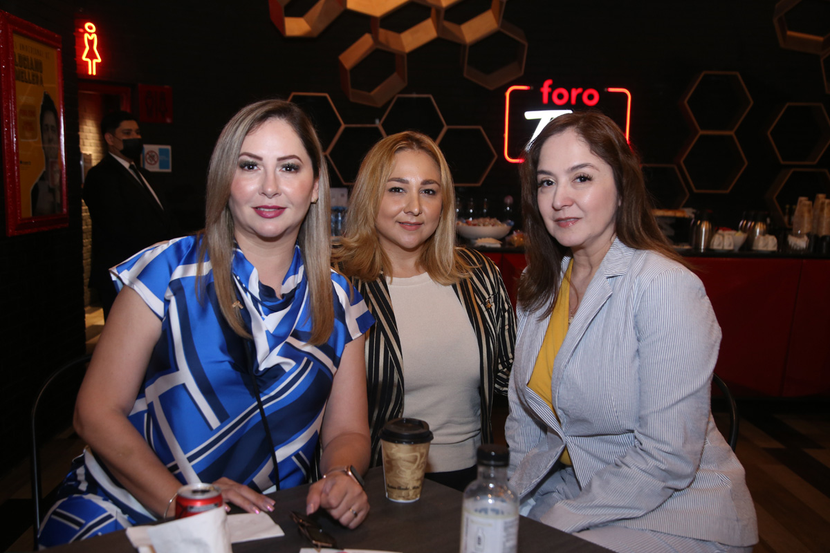 Diana Guzmán, Perla Valdez y Zulma Chombor