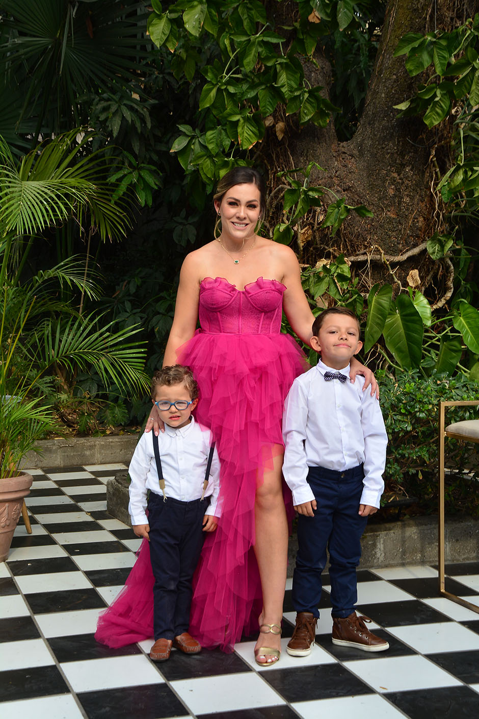 Emilio Gómez, Gabriela Angulo y Juan Pablo Gómez