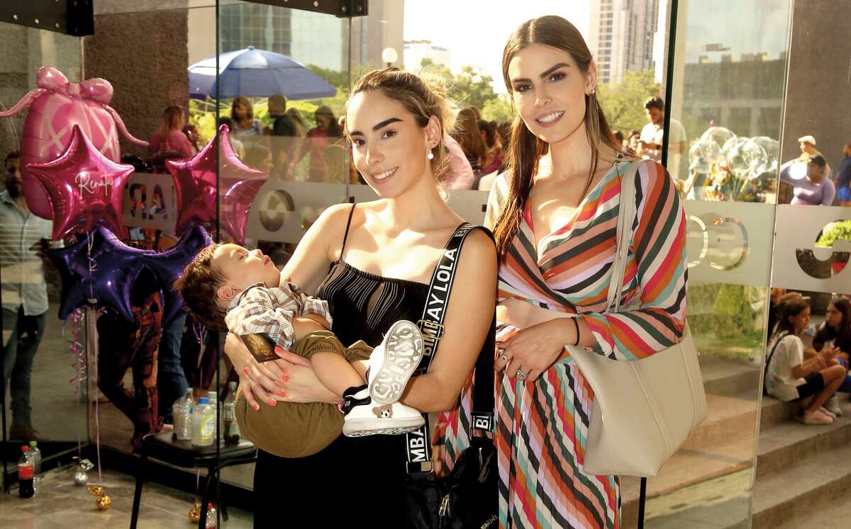 Emmanuel Mayagoitia, Michelle De la Vega y Cynthia De la Vega