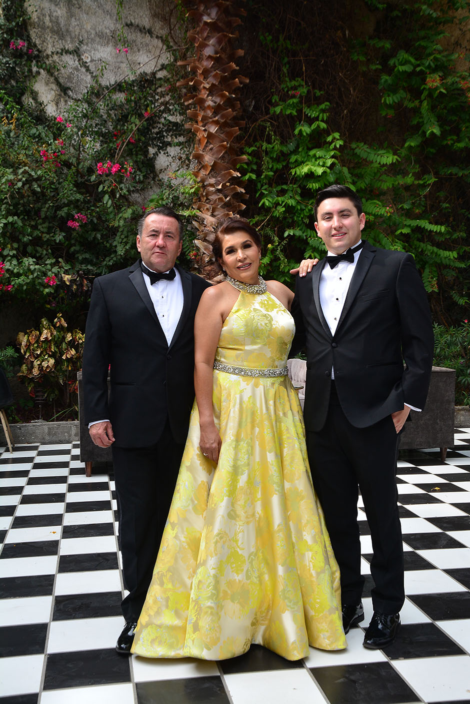 02 Familia de la novia. Iván Reynoso, Luisa Landeros y Max Reynoso