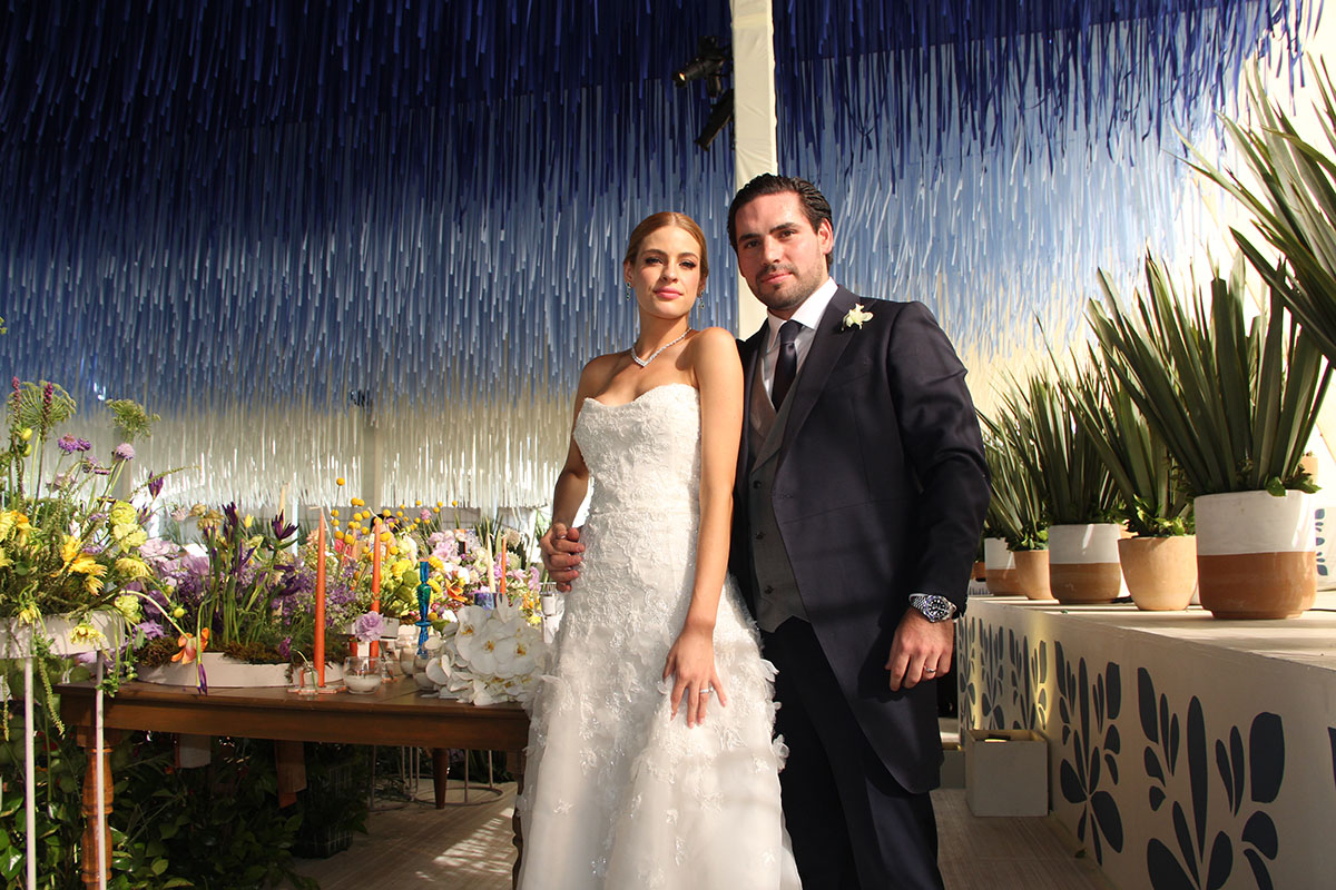 01 Isabela Larios Acuña y Diego Cueva Gómez