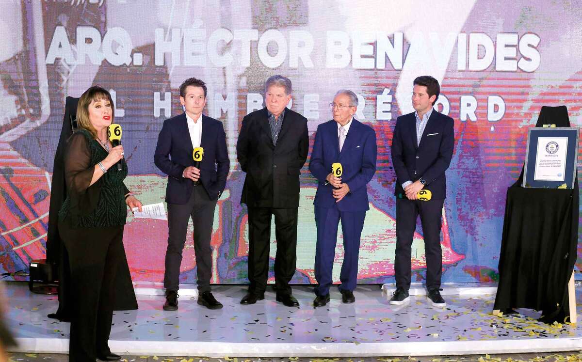 María Julia Lafuente, Francisco González Albuerne, Francisco González, Arquitecto Héctor Benavides y Jesús Dionisio González Albuerne
