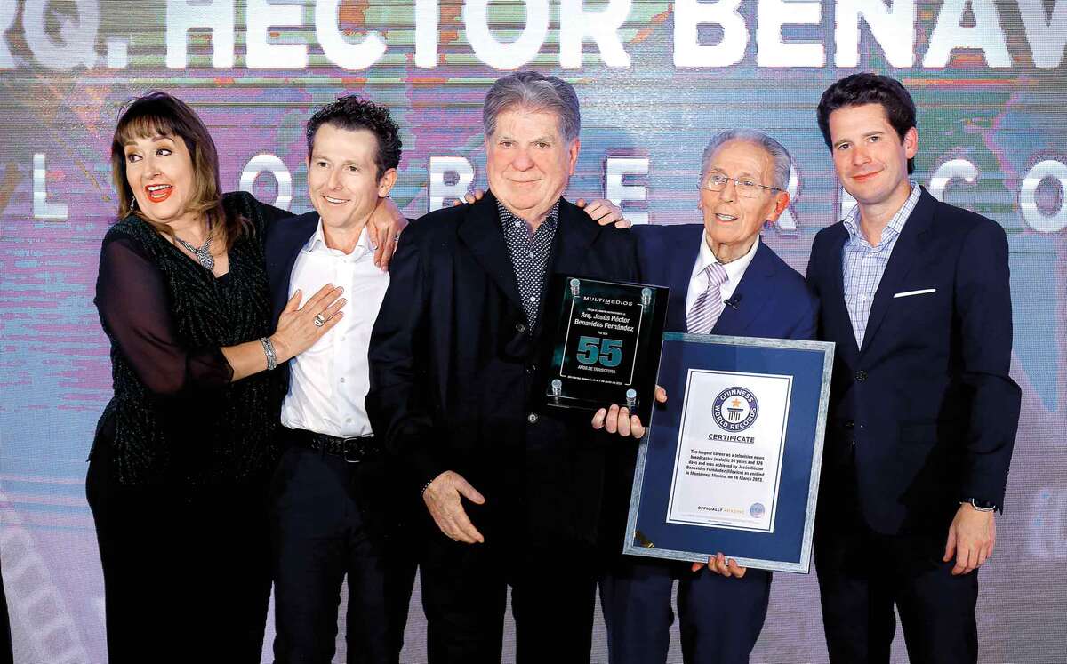 María Julia Lafuente, Francisco González Albuerne, Francisco González, Arquitecto Héctor Benavides y Jesús Dionisio González Albuerne