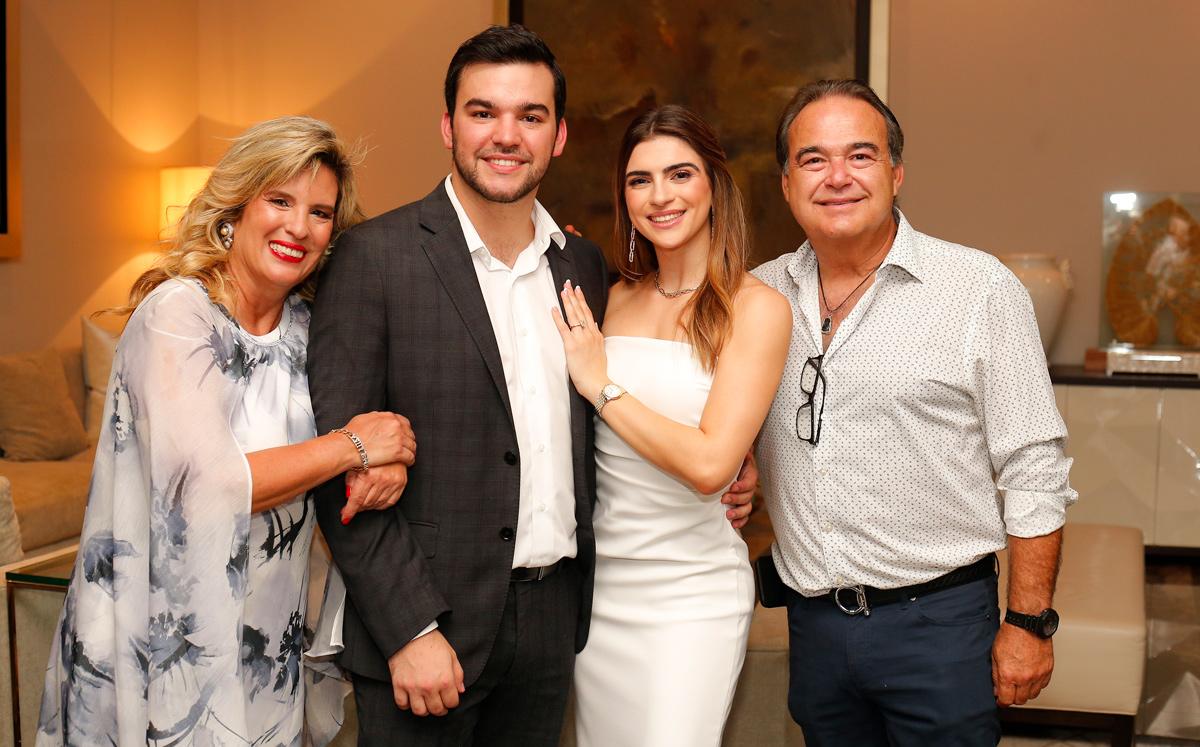María Luisa Ramón, Mando Guerra, Nayeli Colyer y César Guerra/ Foto: Daniel Saldívar