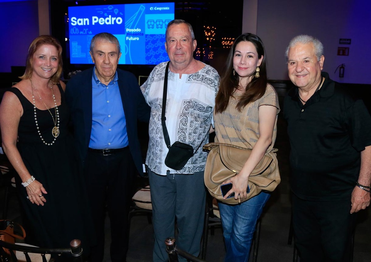 Mary Lola Suárez, Alejandro Rodríguez,  Mauricio Fernández, Aleyda Ortega  y Jesús Ortiz