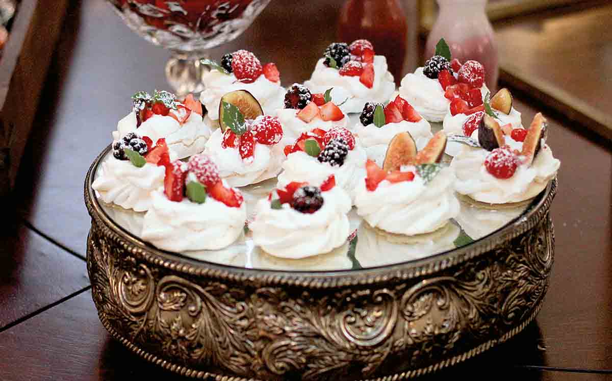 CHARMING TASTE!
