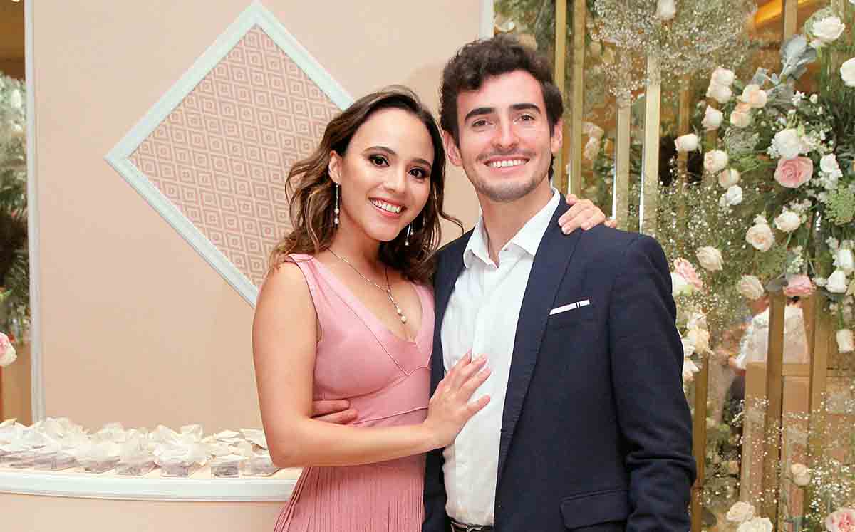 Rosa Gutiérrez y Fernando Quiroga presentes en el bautizo de Fernanda