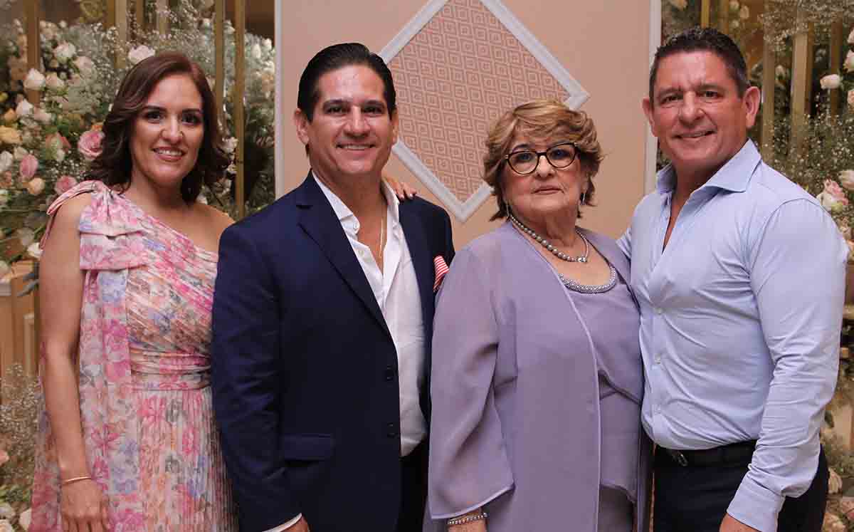 INVITADOS DE LA GRAN CELEBRACIÓN