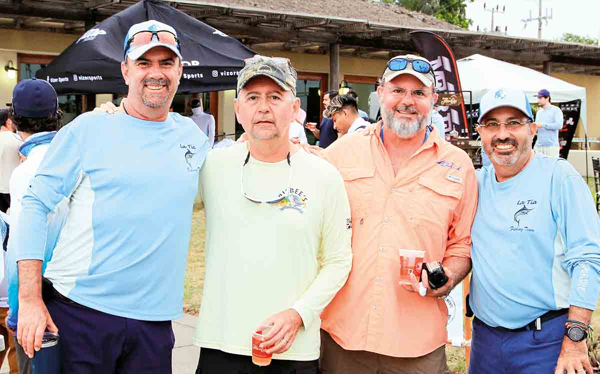 Carlos González, Luis de la Garza, Alberto Madaria y Mario Elizondo disfrutando del Torneo