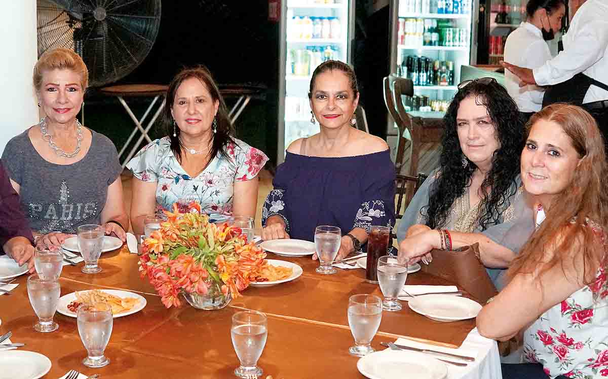Reunión entre amigas