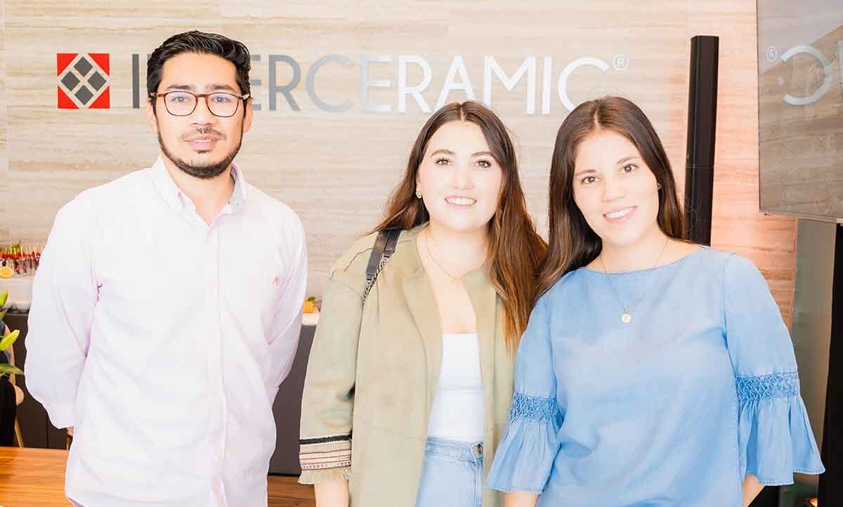 Ricardo Santillana, Gabriela Robles y Valeria de Dios