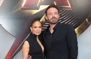 JLo y Ben Affleck roban miradas en la premiere de The Flash (Foto: Getty)