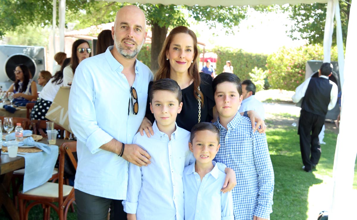 José Antonio, Paulina, Nicolás, Marcelo y Federico