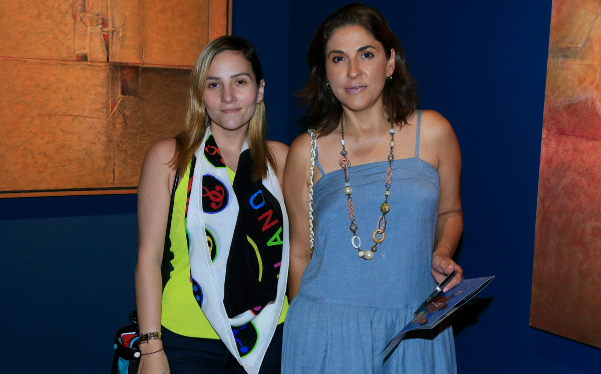 Raquel Flores y Rossana Guerra / Foto: Omar Valdez