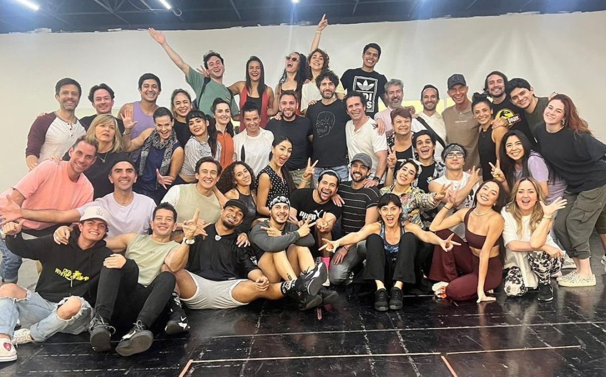 Elenco de la obra de teatro Vaselina (Instagram)