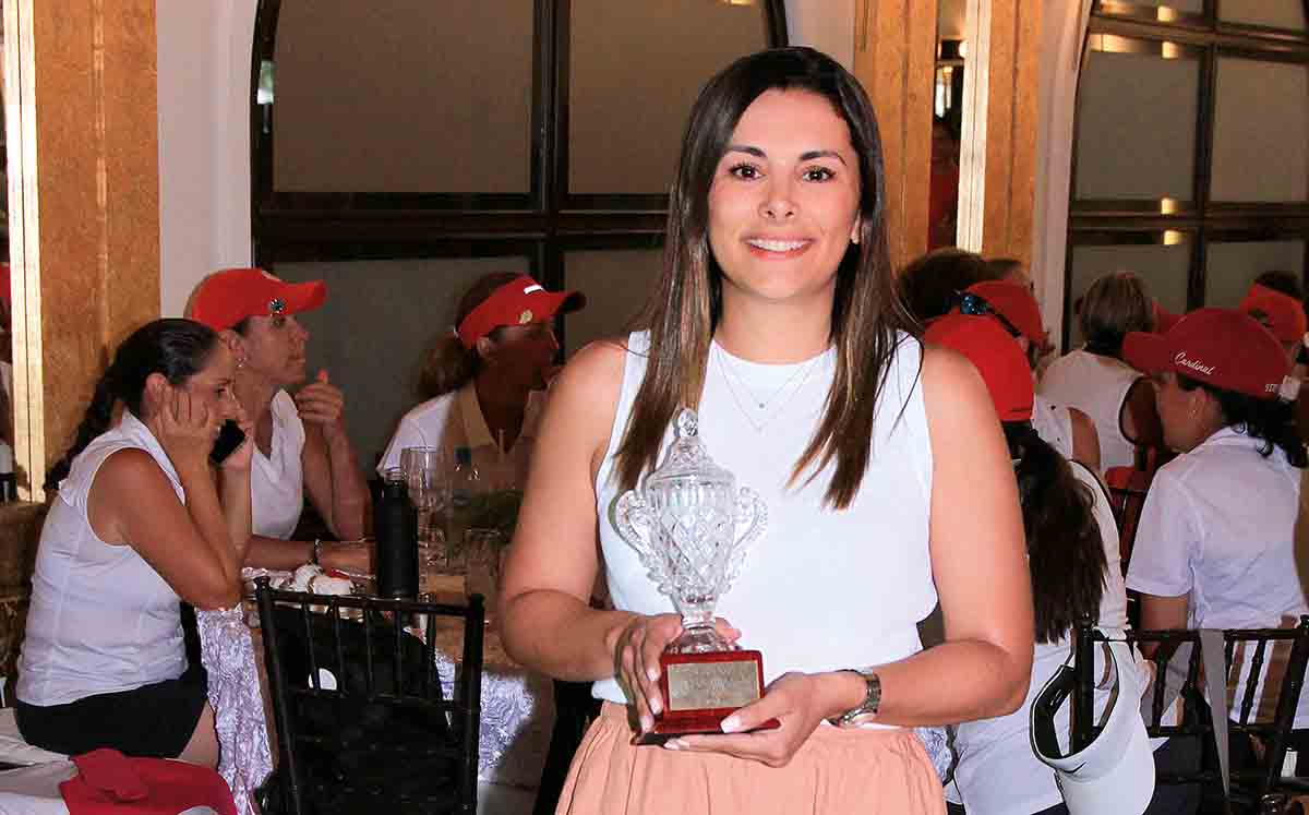ANA SILVIA GARCÍA ganadora del Torneo Anual Femenil de Golf