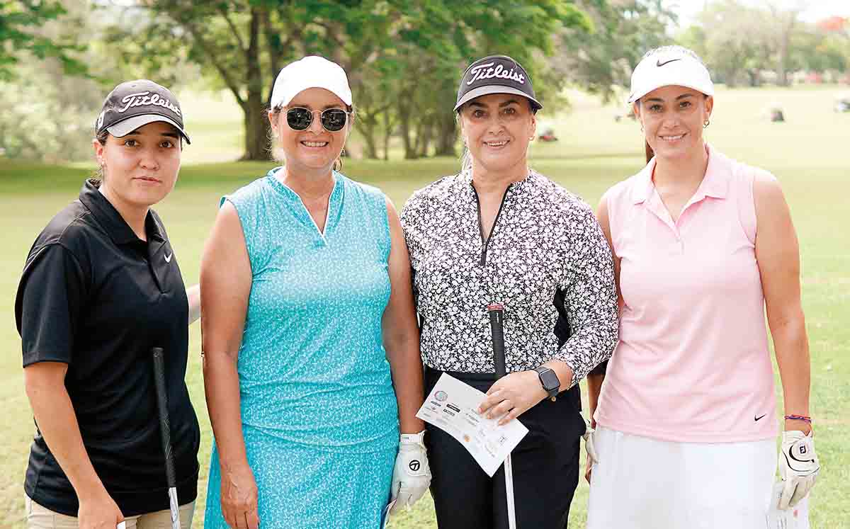CARMENCHU MEDINA, EVA CONTRERAS, MARTHA RAMÍREZ Y MAYTE LEGORRETA en el Club Campestre Tampico