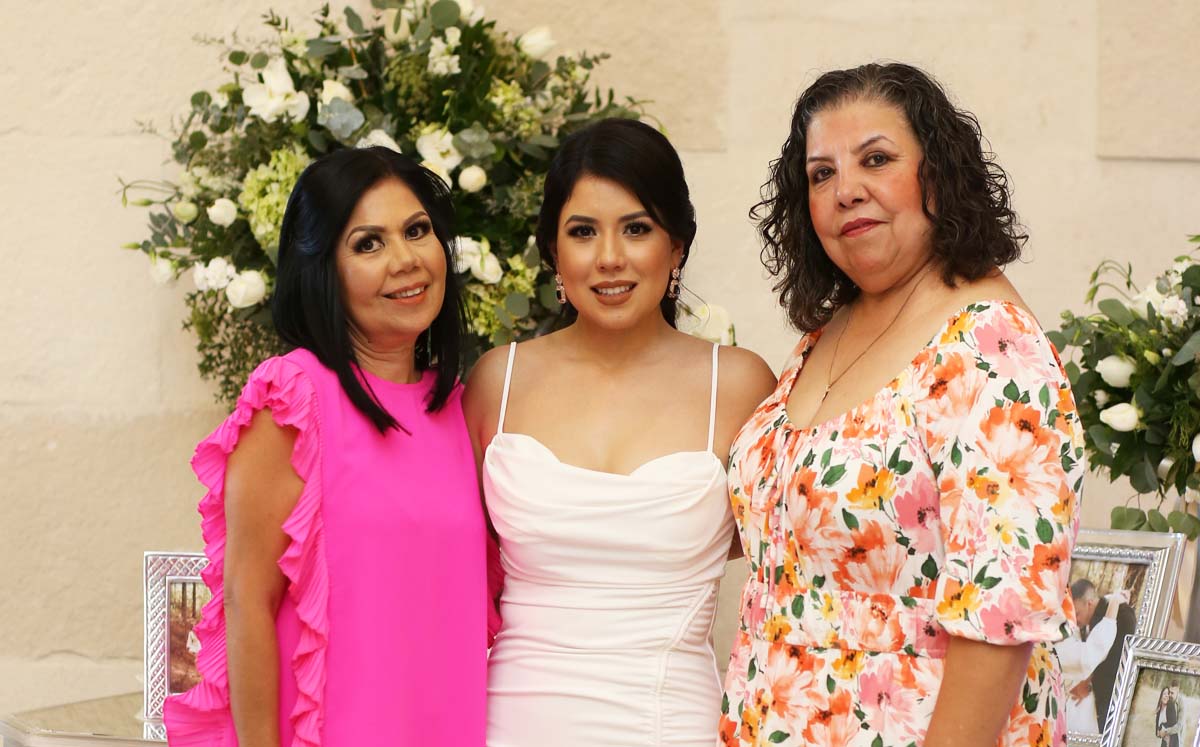Conchis, Montserrat y Martha