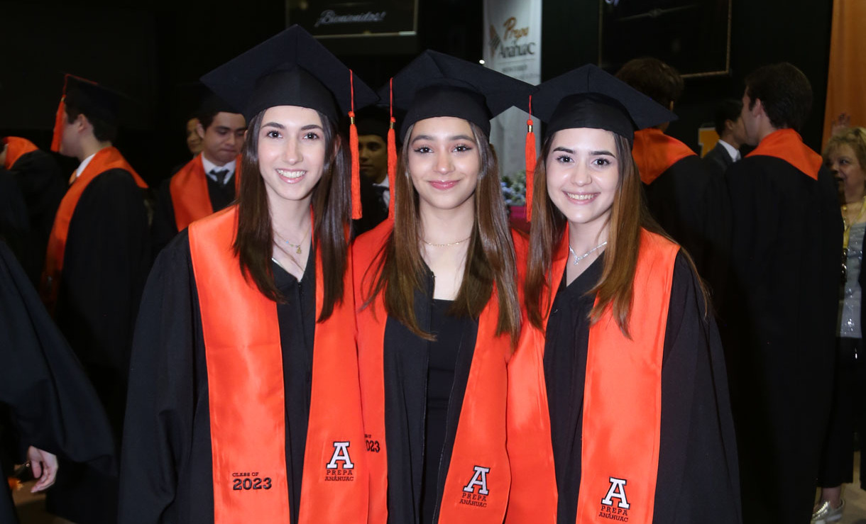 Sofía Calderón, Nicole Letayf y Fernanda Salazar