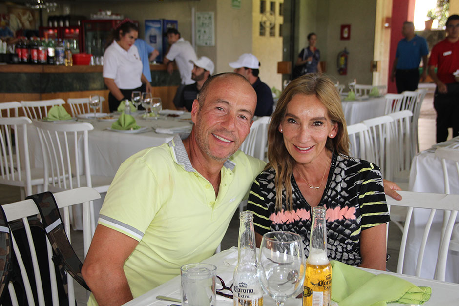 Juan Oetling y Martha Santacruz.