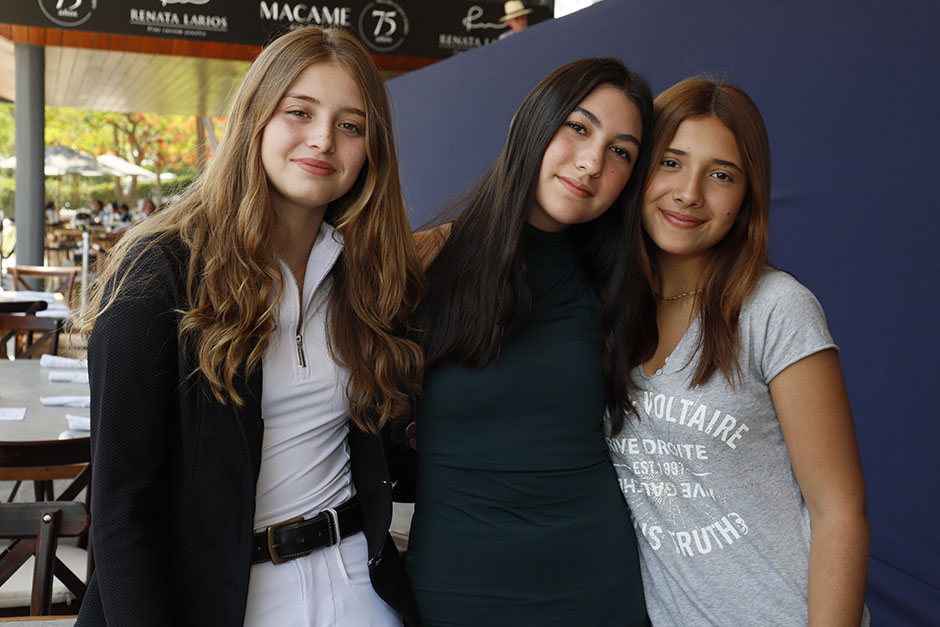 Majo Gómez, Julia Hawa y Luciana Lemus