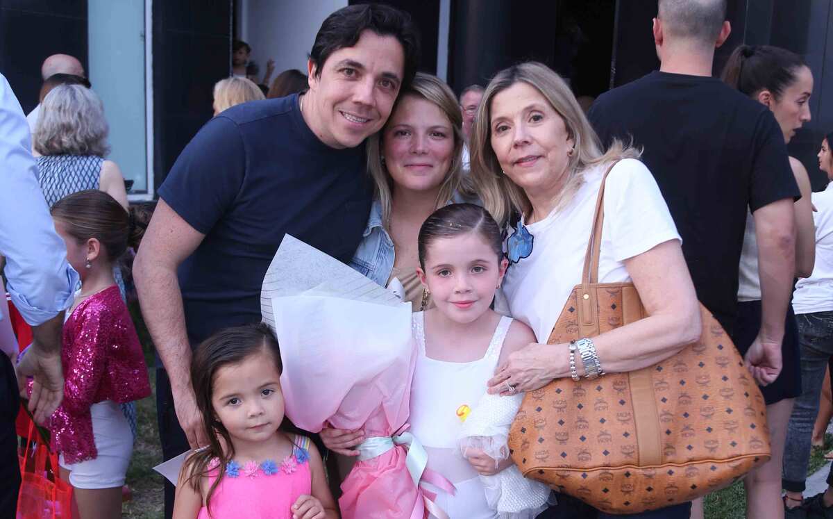 Patricio Toussaint, Marissa Rico, Cecilia Schwarz de Toussaint, Sara Toussaint y Esthela Toussaint