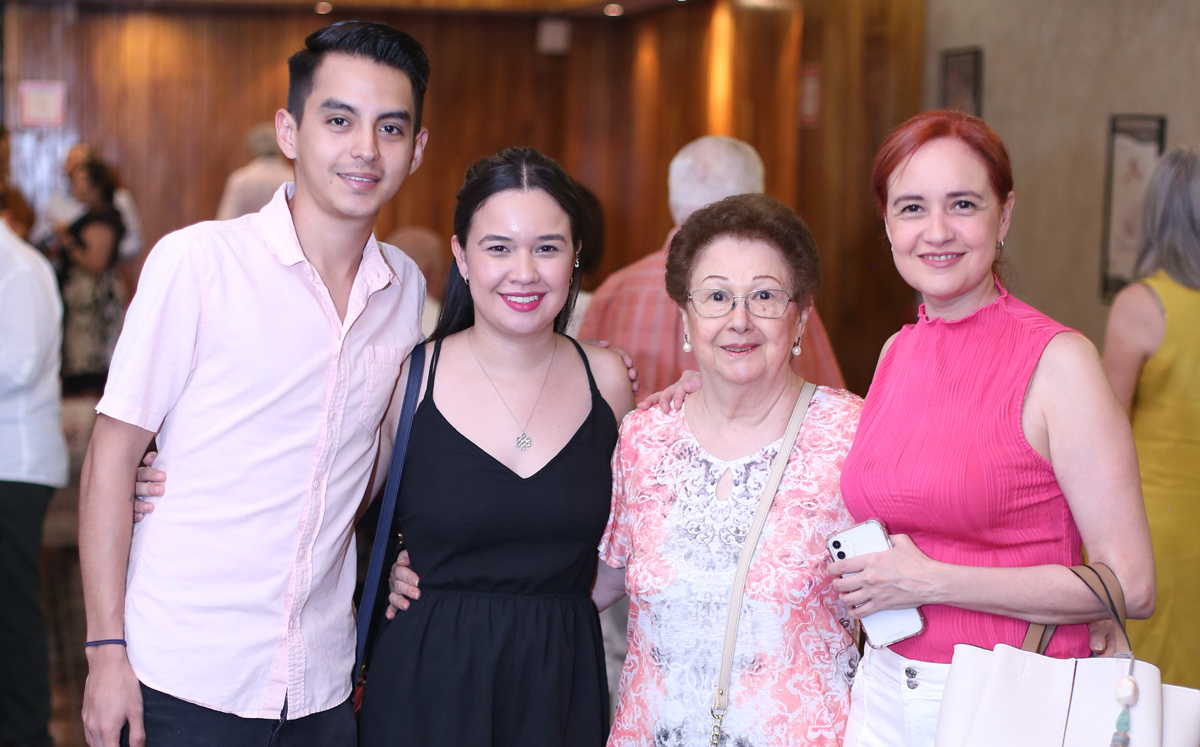 Víctor Ibarra, Frida Marcos, Gloria Lozano y Lizeth Marcos / Foto: Omar Valdez