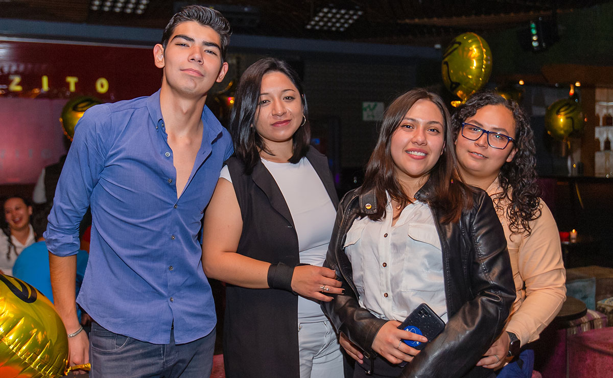 Alfredo Chaparro, Karen Chaparro, Yatziri Herrera y Shelet  Maldonado