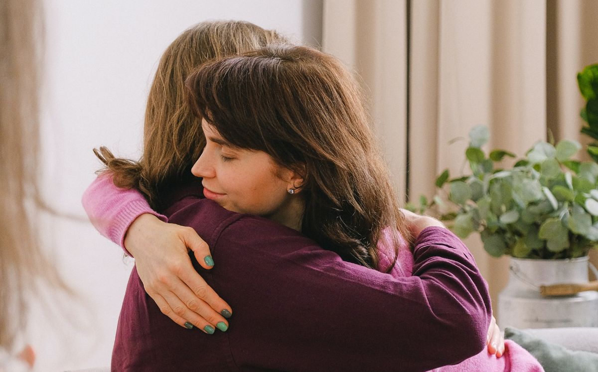 Cosas que puedes hacer para ayudar a una amiga que ha decidido divorciarse: pexels