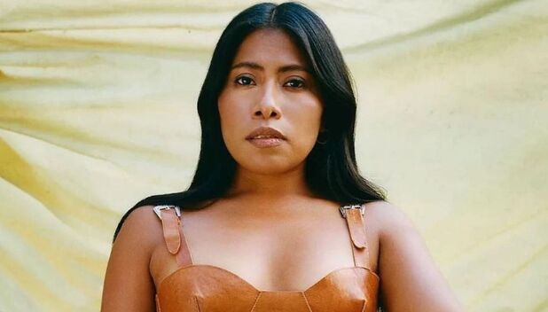 Yalitza Aparicio habla de sus relaciones y sobre estar "muy enamorada" (Instagram)