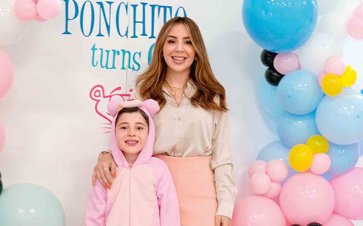 PONCHITO MORENO Y NORITA IZAGUIRRE, madre e hijo disfutando del festejo