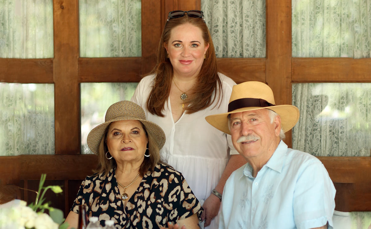 Carmen, Brenda y Héctor