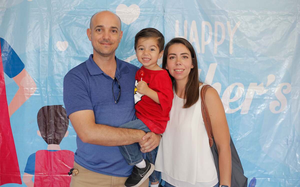 Eduardo Cisneros, Javier Cisneros y Gilda Schwarz