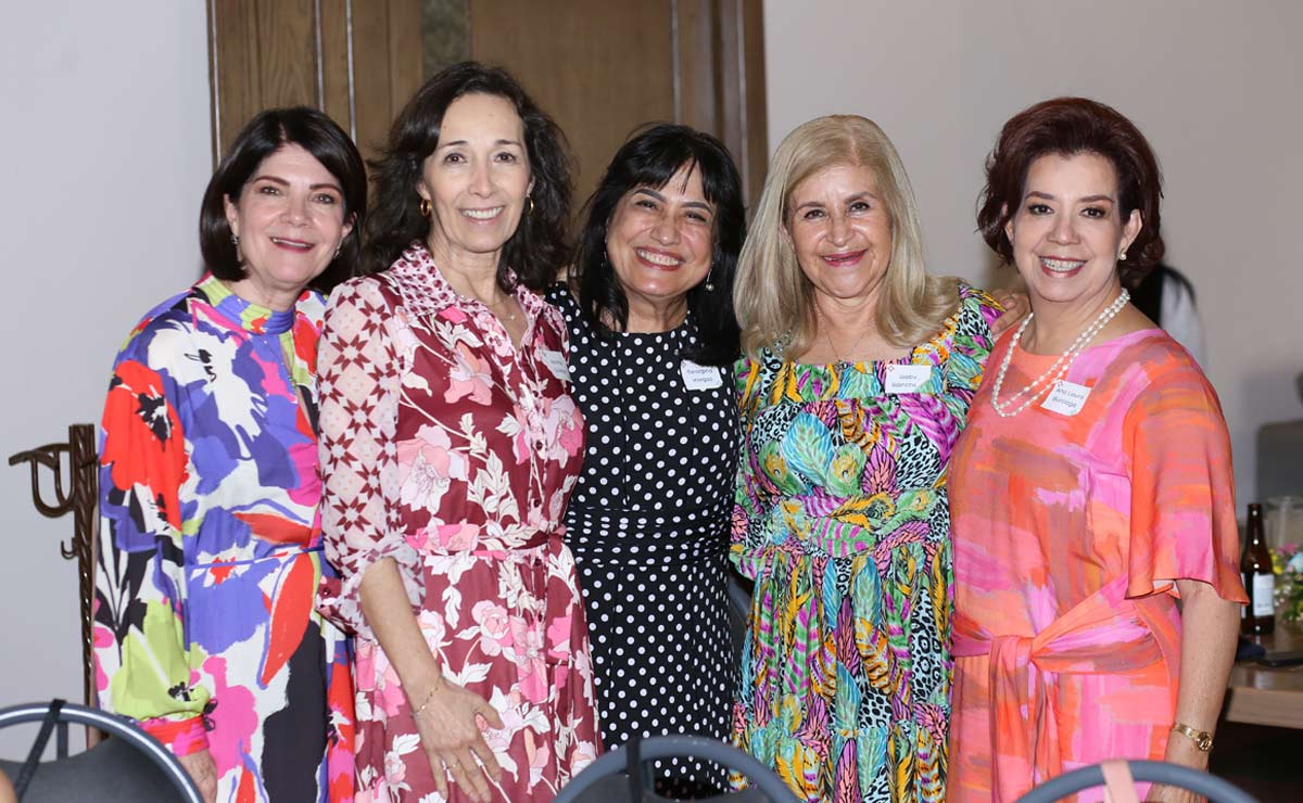 Gabriela, Norma, Georgina, Gaby y Ana Laura