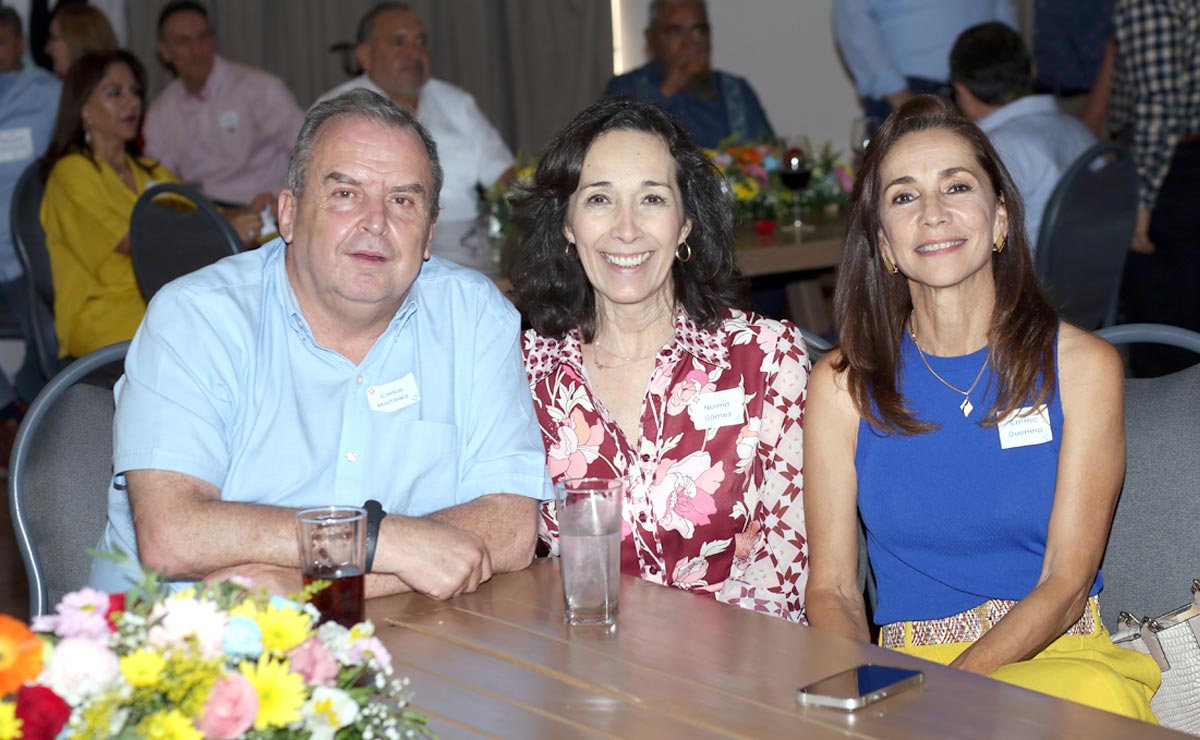 Padre Carlos, Norma y Emma