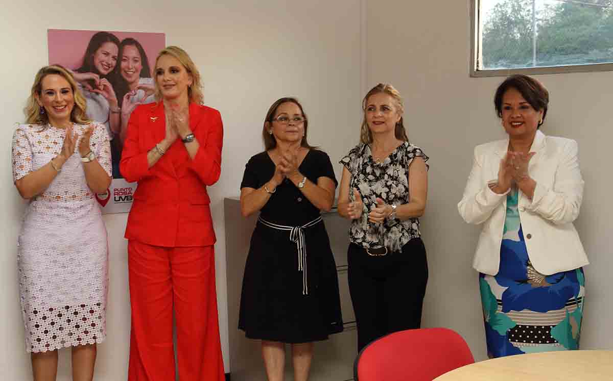 Inauguración de punto rosa en la UVB