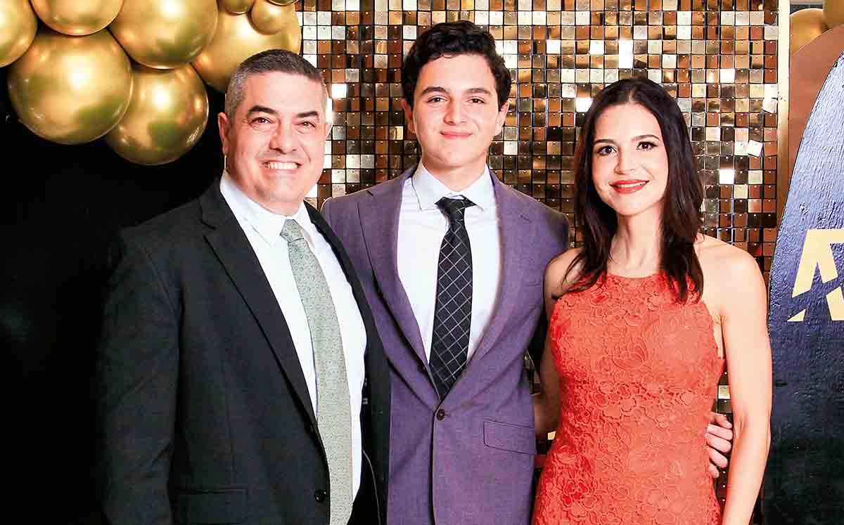 SERGIO SALAZAR, SERGIO SALAZAR Y SILJA EDGAR