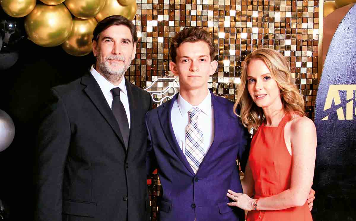 JOSÉ LUIS FERNÁNDEZ, MATIAS FERNÁNDEZ Y MARÍA TERESA EICHELMANN