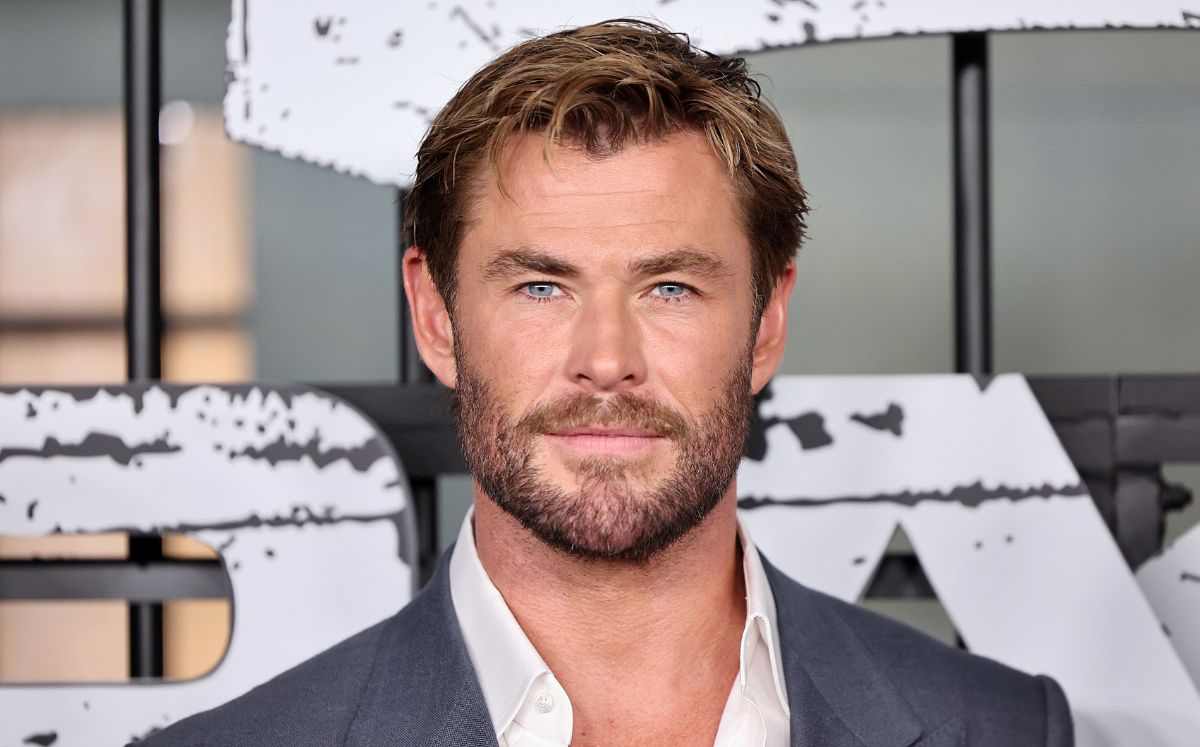 Chris Hemsworth con otra mujer mientras su esposa está en España (Getty Images)