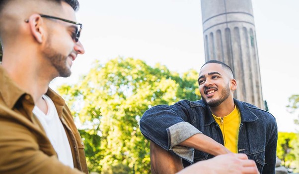 Una charla en el parque también es una gran cita