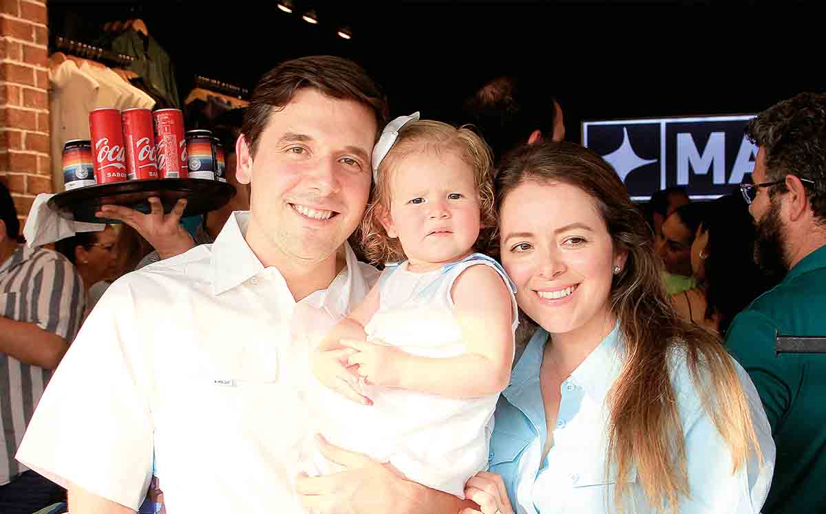 GERARDO LEGORRETA, EMILIA LEGORRETA Y SUSANA TERÁN