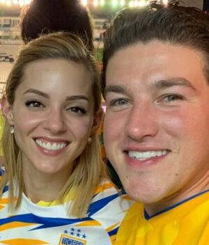 Mariana Rodríguez y Mariel roban cámara en el primer partido de Tigres (Foto: Instagram)