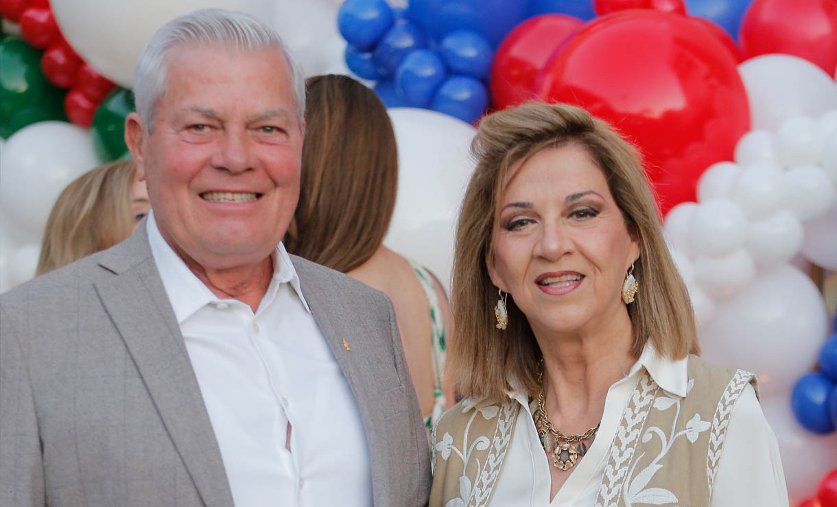 Eric Gustafson y Mina Villarreal