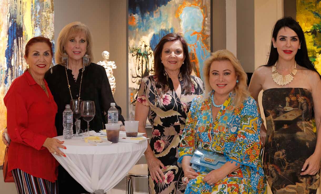 Paty García, Dora María Maldonado, Ángela Guzmán, Marina Benavides y Martha Martínez de Ruiz