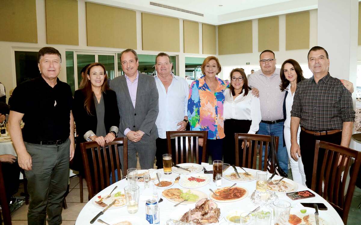 Alfonso Martínez, Pilar Lozano, Carlos Garza, Miguel Flores, Lupita Guidi, Norma Benítez, Roberto Farías, Consuelo Gálvez y Eugenio Montiel