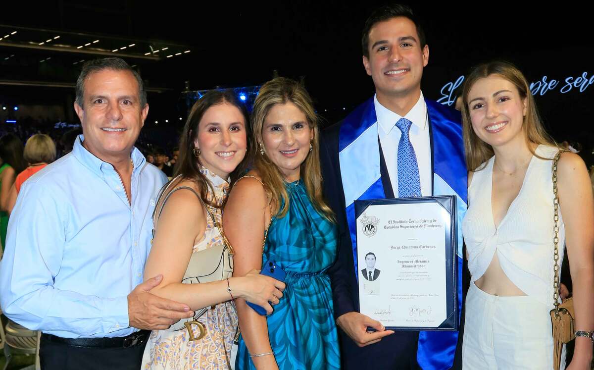 Jorge Quintana, Verónica Quintana, Verónica Cárdenas de Quintana, Jorge Quintana y María MCDERMOTT
