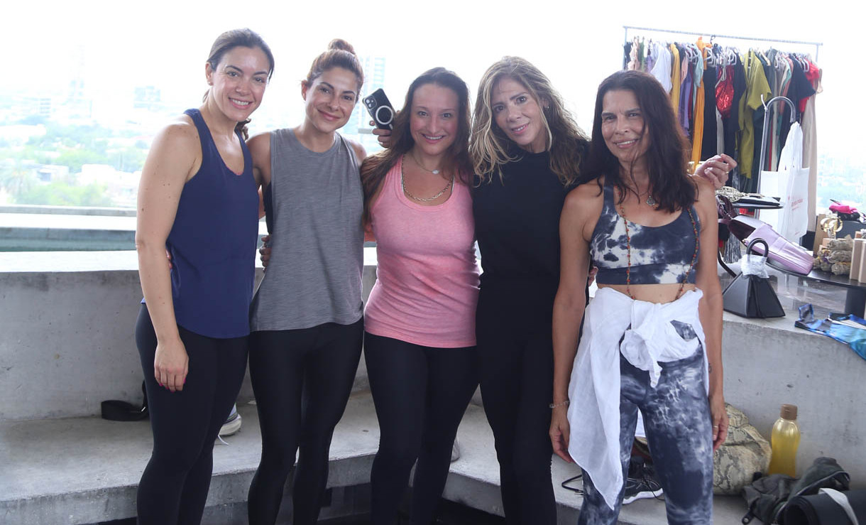 Elia Parada, Marisol Rodríguez, Amalia López, Susana Altamirano y Maya Cepeda