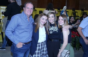 Adolfo, Angelina, Alejandra y Anelisse
